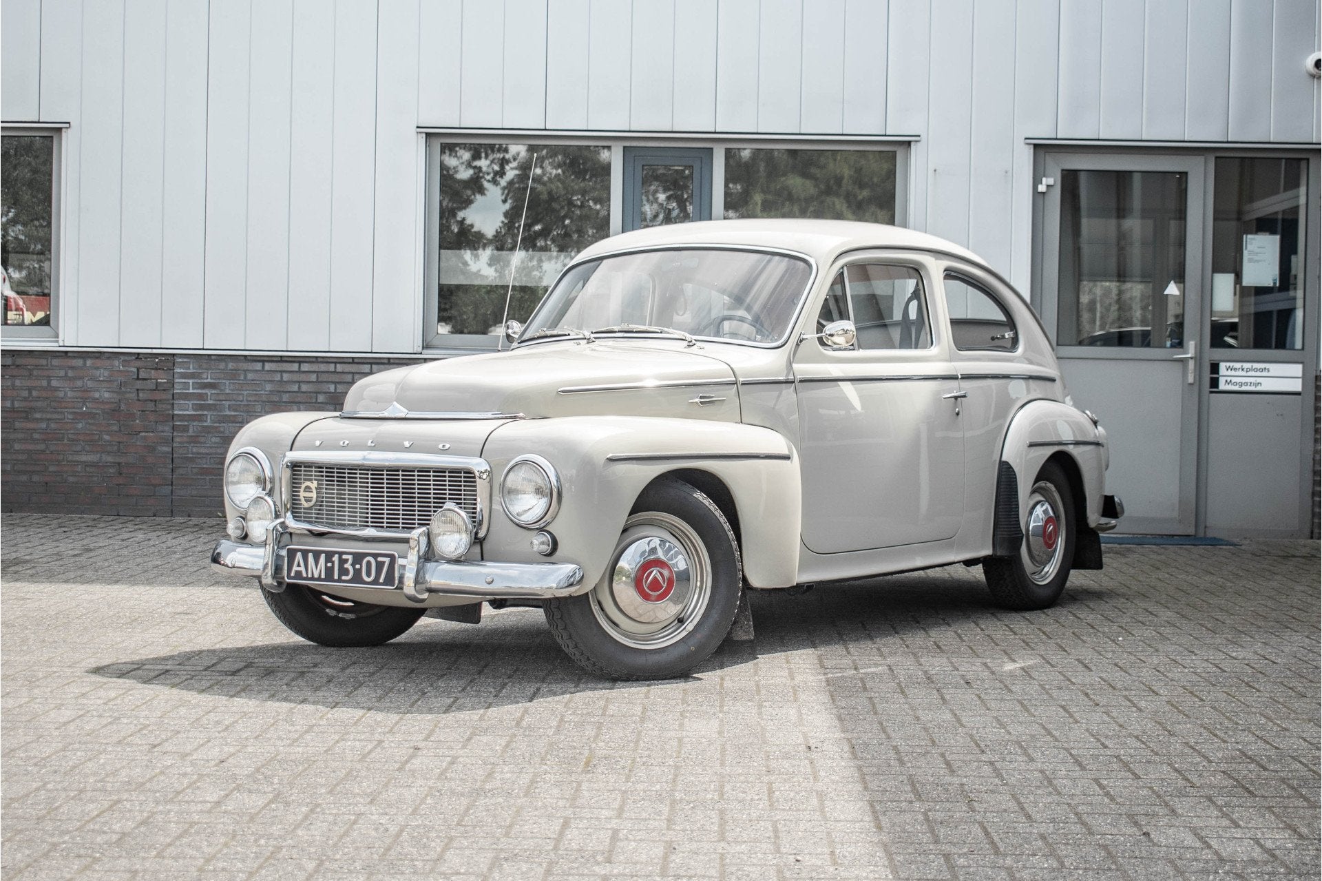 Volvo P 54403 A | Kattenrug | extreem net exemplaar, Auto's, Overige carrosserieën, Beige, Bedrijf, Handgeschakeld