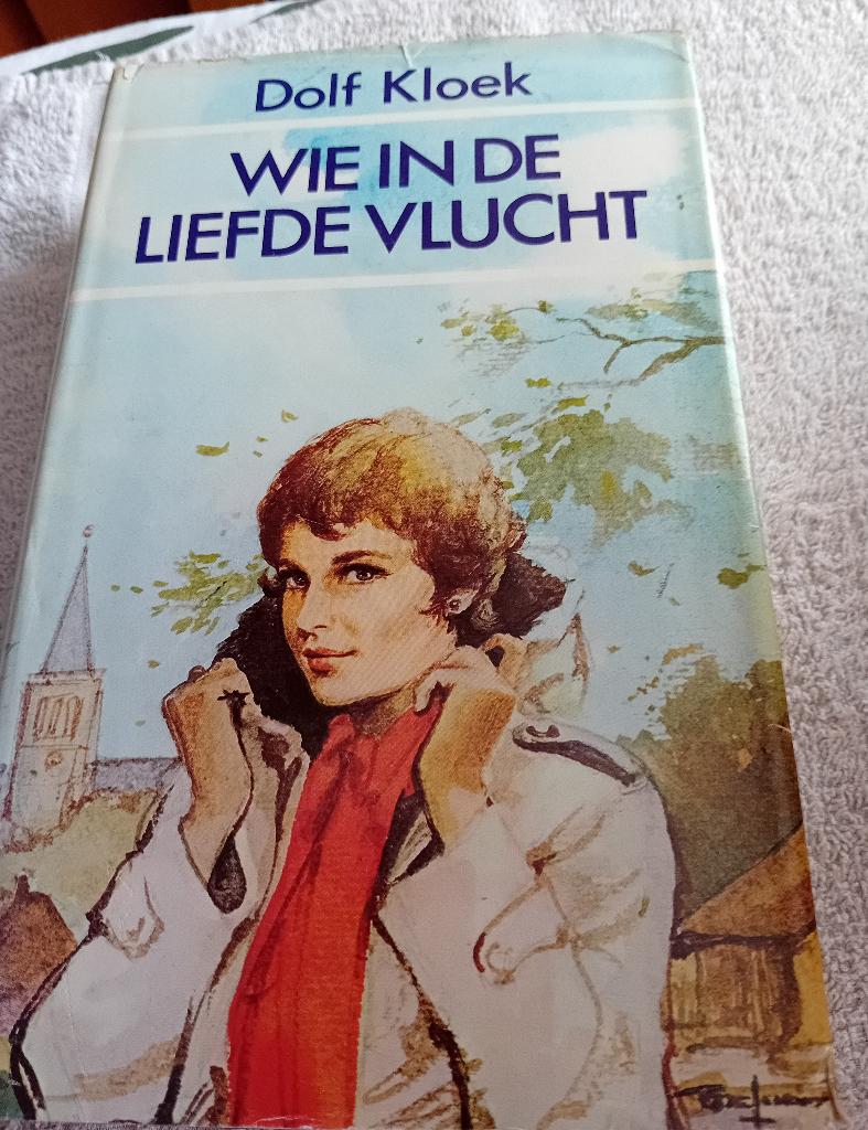 Wie in de liefde vlucht - omnibus- dolf kloek, Ophalen of Verzenden, Gelezen