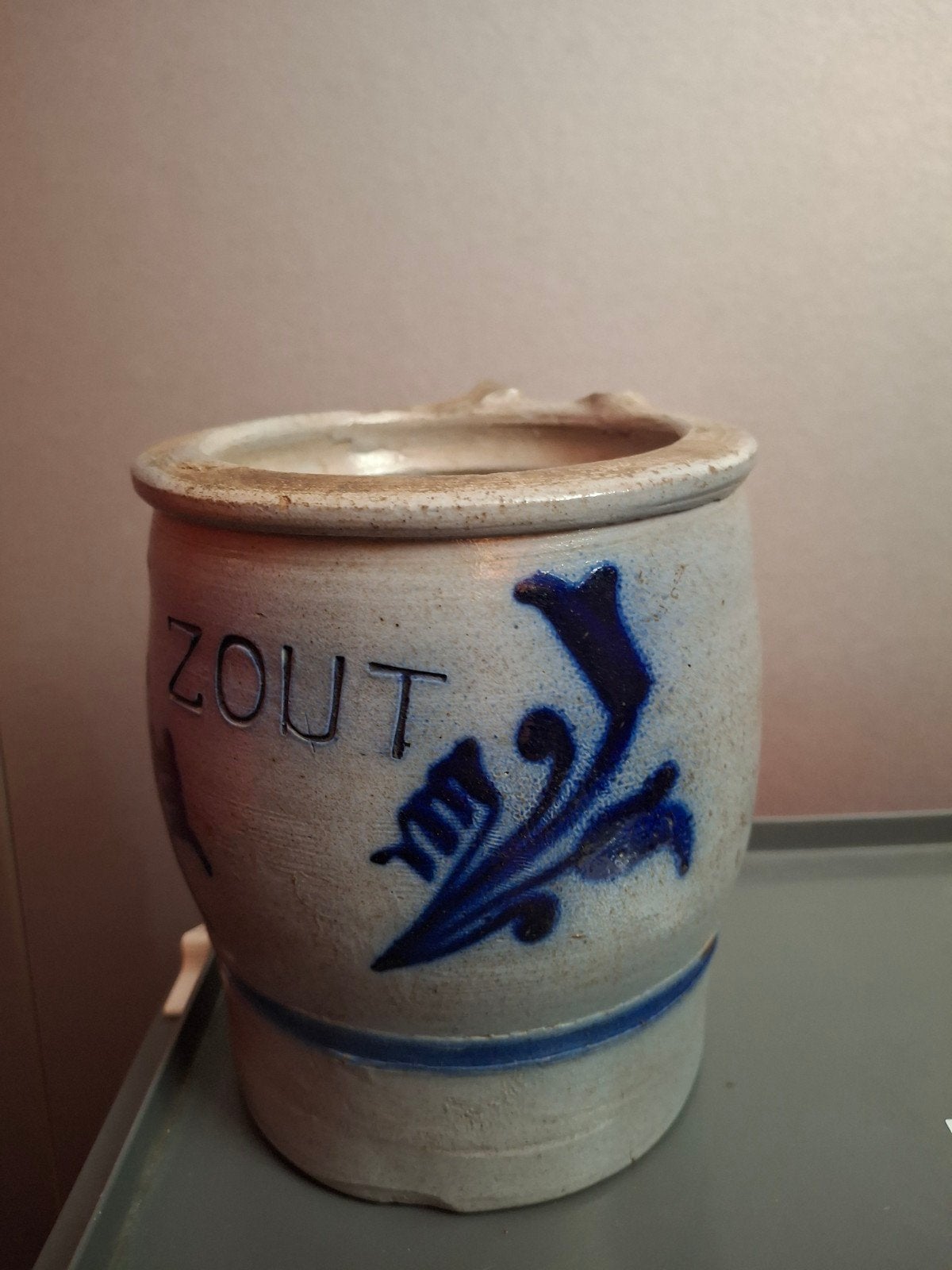 Antieke Zoutpot van Aardewerk - Blauw Decor, Ophalen