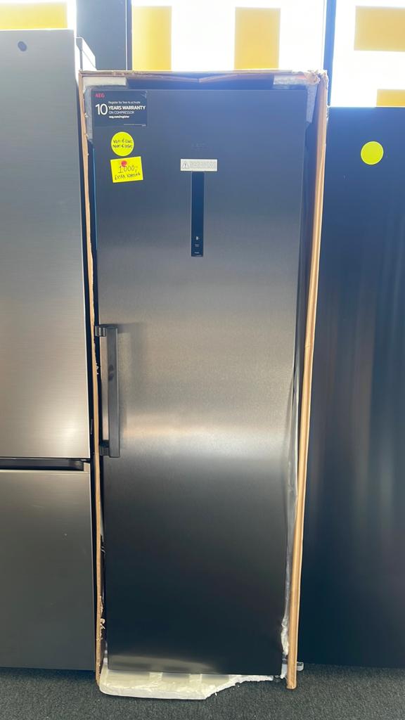 AEG RKB738E5MB vrijstaande koelkast - 390 Liter, Ophalen of Verzenden, Zo goed als nieuw