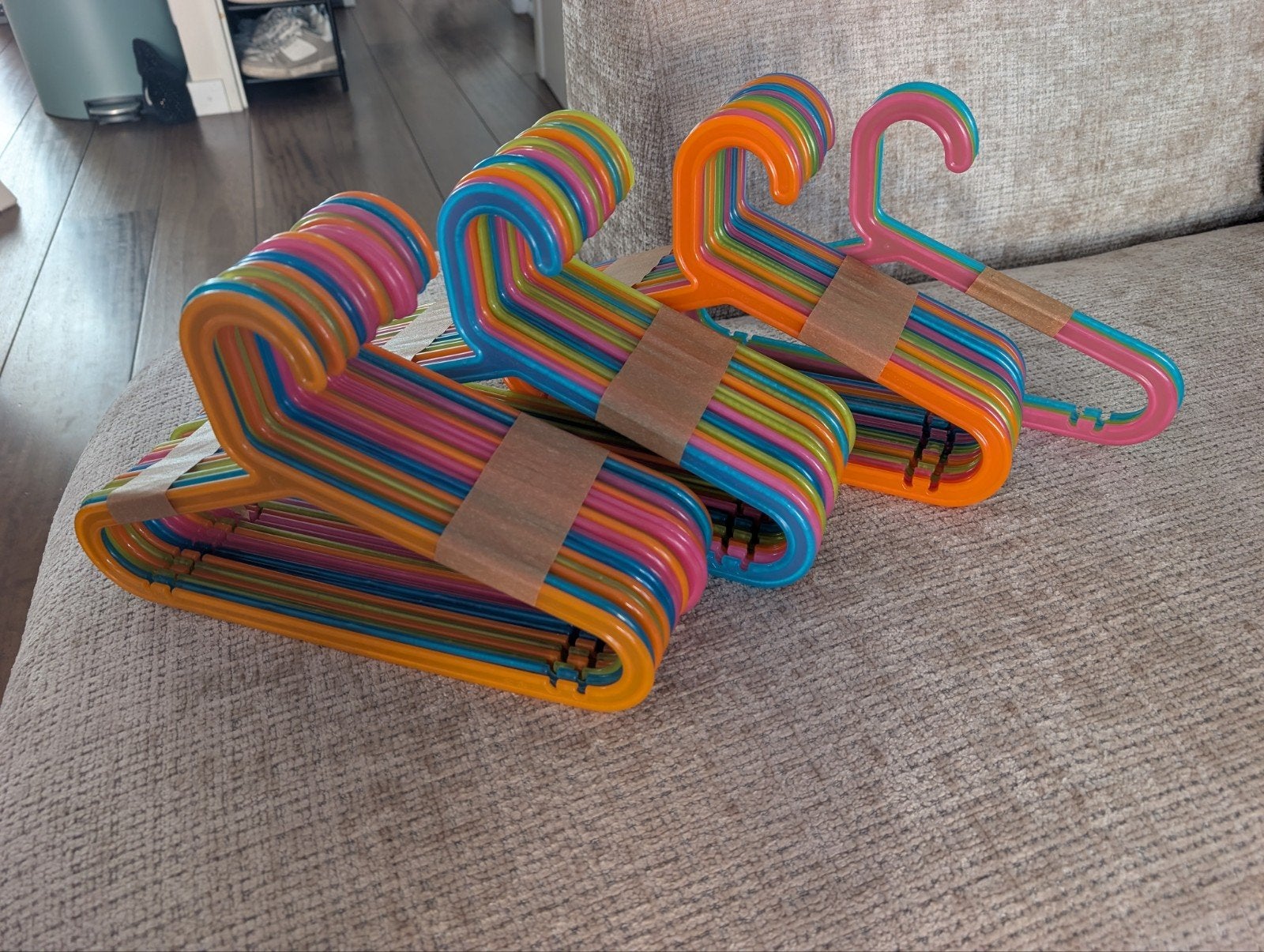 Ikea kledinghangertjes 63 stuks, Kinderen en Baby's, Ophalen of Verzenden, Zo goed als nieuw, Overige typen