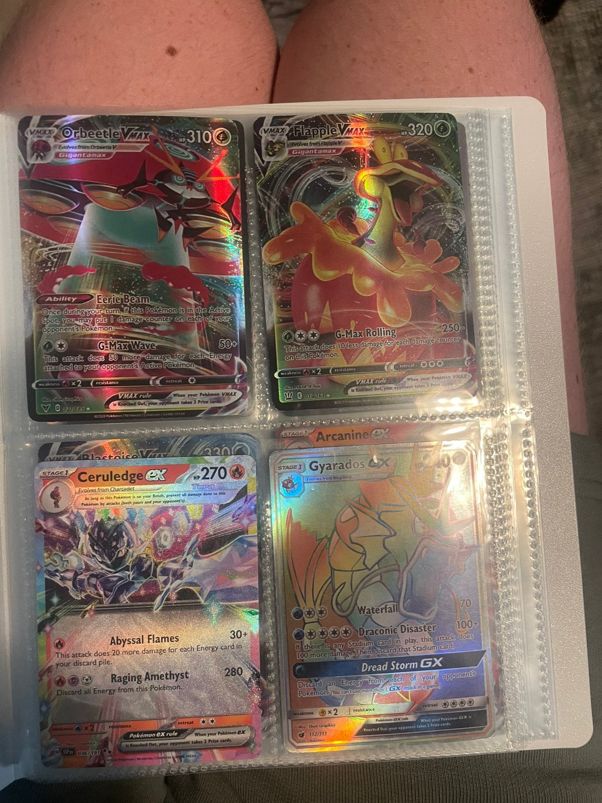 Pokemonkaarten glimmend en boek, Verzenden, Zo goed als nieuw