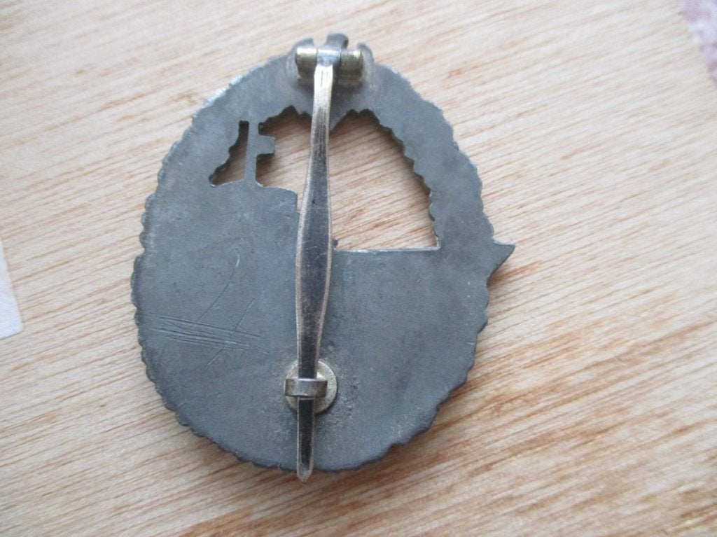 Kriegsmarine 'Zerstörer-Kriegsabzeichen C.E Juncker!!, Verzamelen, Verzenden, Marine, Duitsland, Lintje, Medaille of Wings