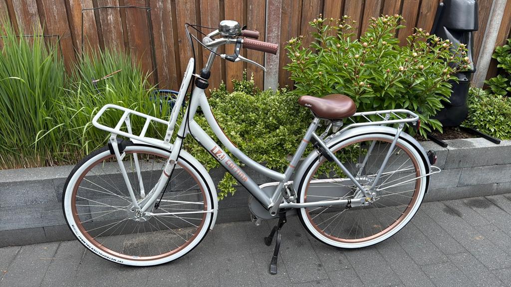 Cortina U4 transportfiets Grijs/Wit, Fietsen en Brommers, Fietsen | Dames | Damesfietsen, Gebruikt, Overige merken, Versnellingen