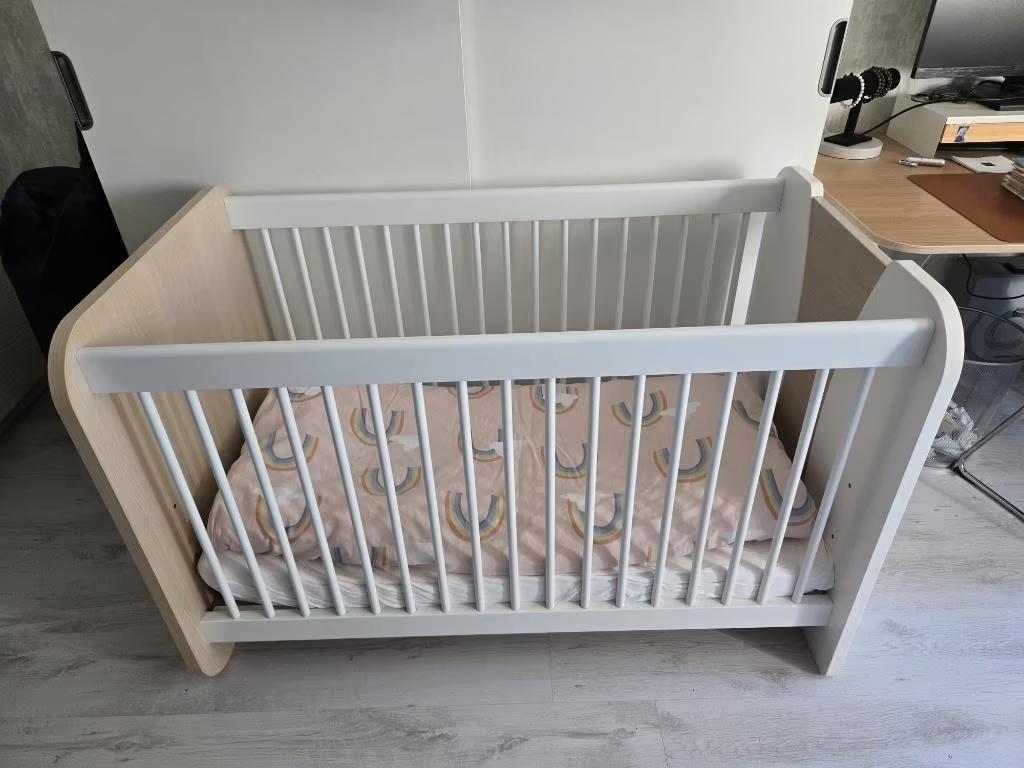 Ledikant 60x120 + matras, Ophalen, Zo goed als nieuw, Ledikant