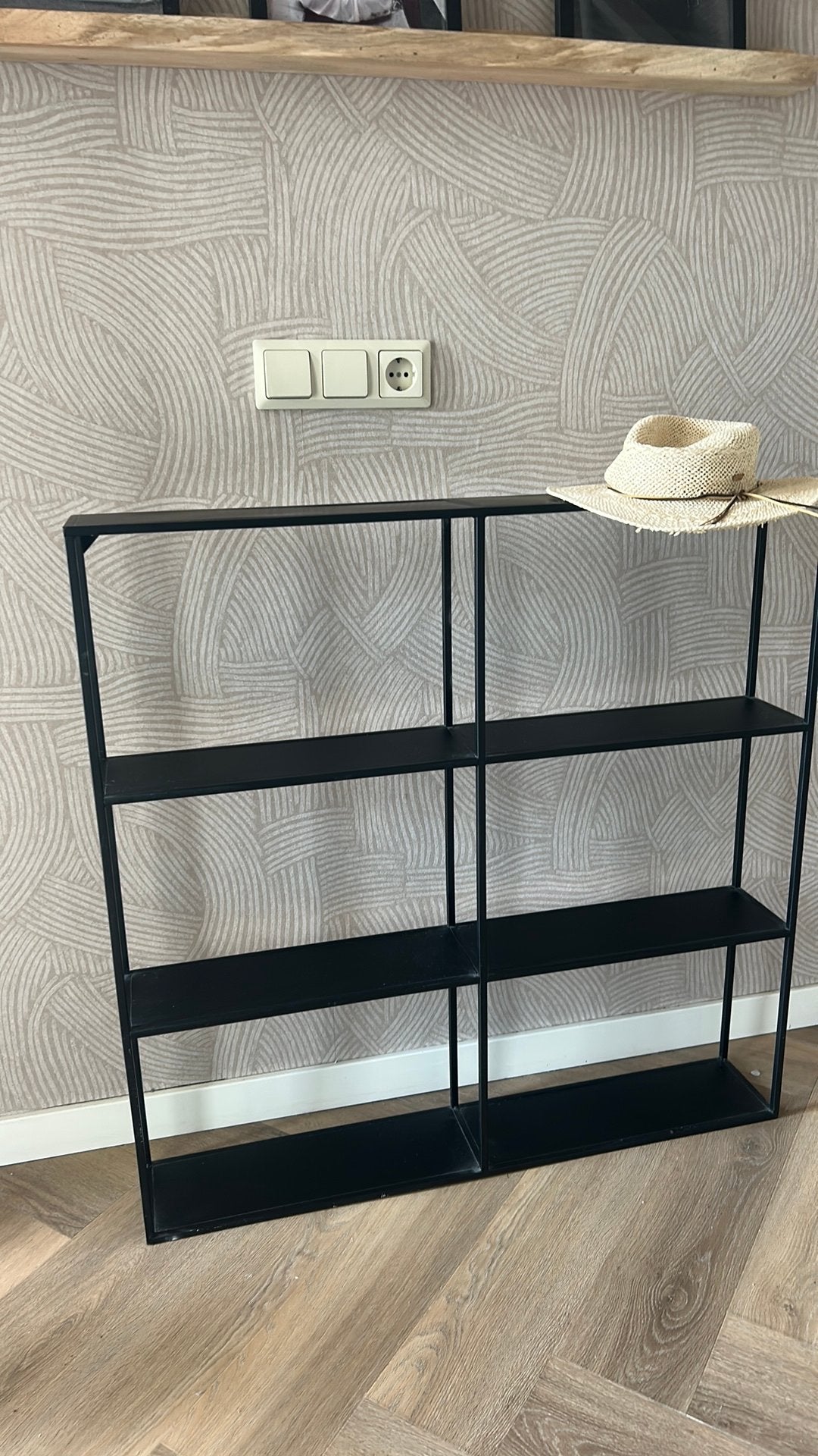 Zwart metalen wandrek / boekenrek loods 5 zgan 90x90x15 cm, Ophalen of Verzenden, Zo goed als nieuw