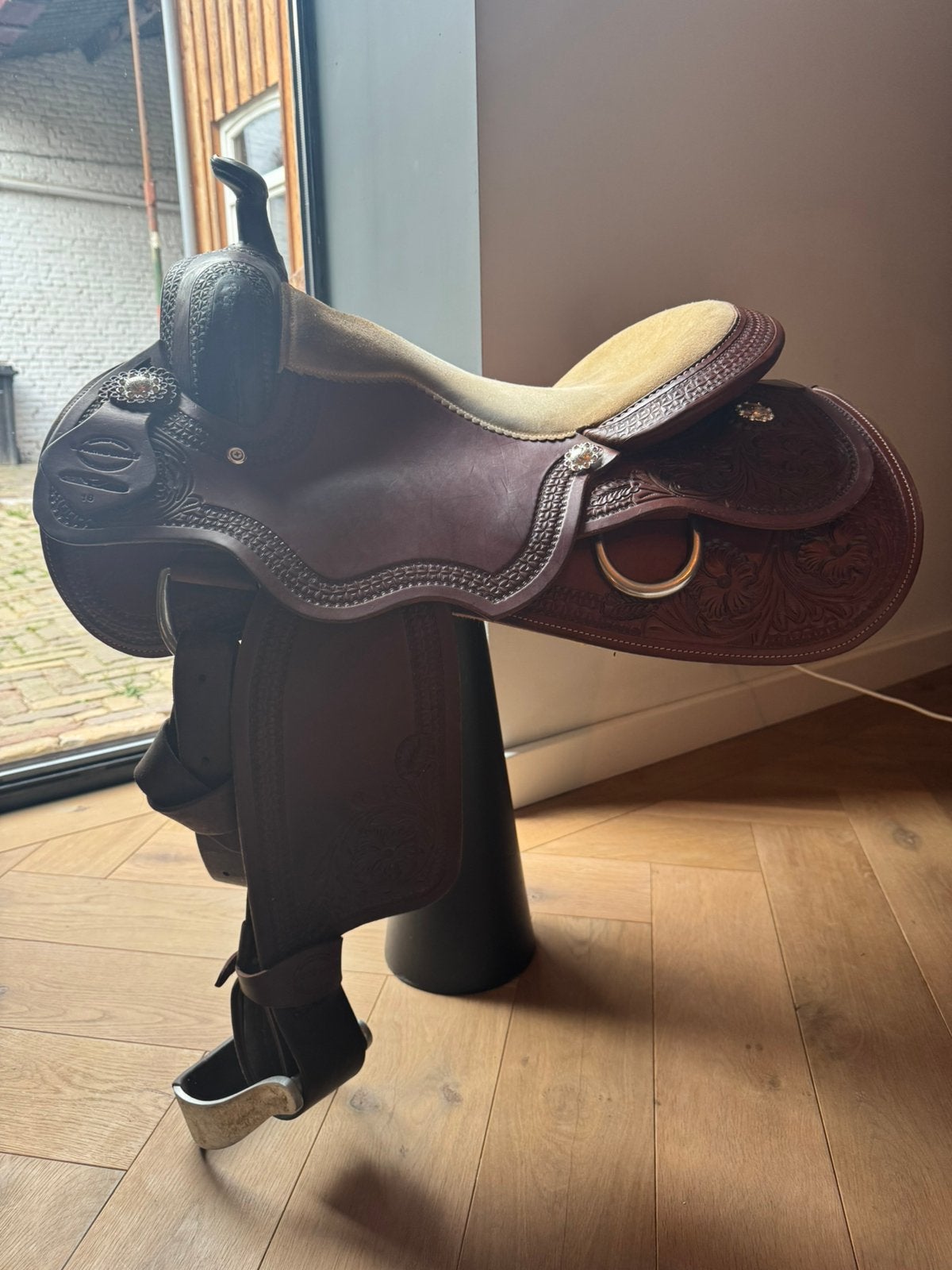 Western zadel C Martins Custom Saddle 16” fq, Dieren en Toebehoren, Paarden en Pony's | Zadels, Ophalen of Verzenden, Zo goed als nieuw