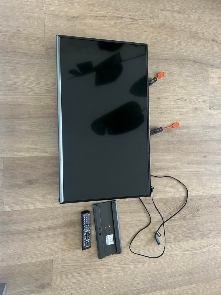 Samsung TV T32E310EW, Audio, Tv en Foto, Televisies, Ophalen, 80 tot 100 cm, Samsung, Gebruikt