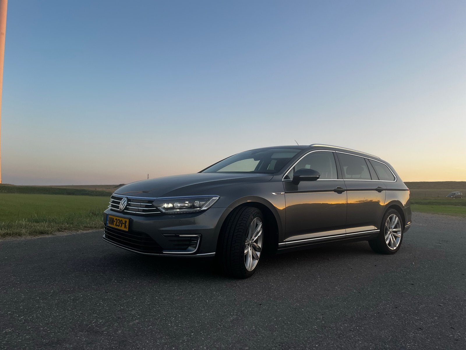 Volkswagen Passat 1.4 TSI 160KW GTE Phev VAR Dsg6 2015 Grijs, Zwart, 156 pk, 1600 kg, 93 €/maand