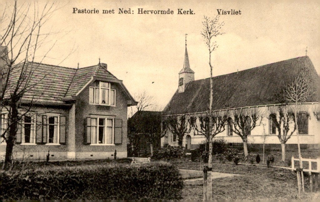 Visvliet Pastorie met NH Kerk # 25, Verzamelen, Verzenden, Voor 1920, Gelopen, Groningen