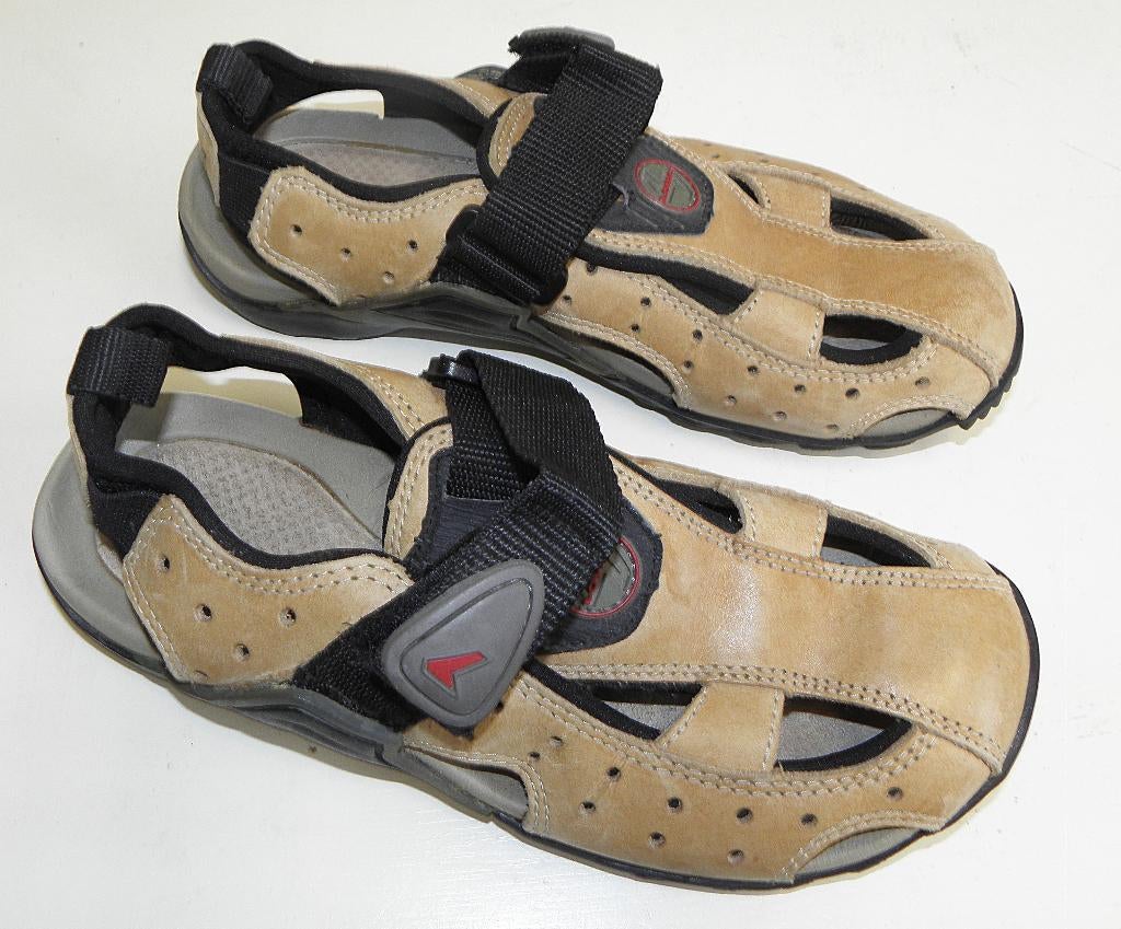 Lowa sandalen maat 36, Lowa, Geel, Zo goed als nieuw, Sandalen of Muiltjes
