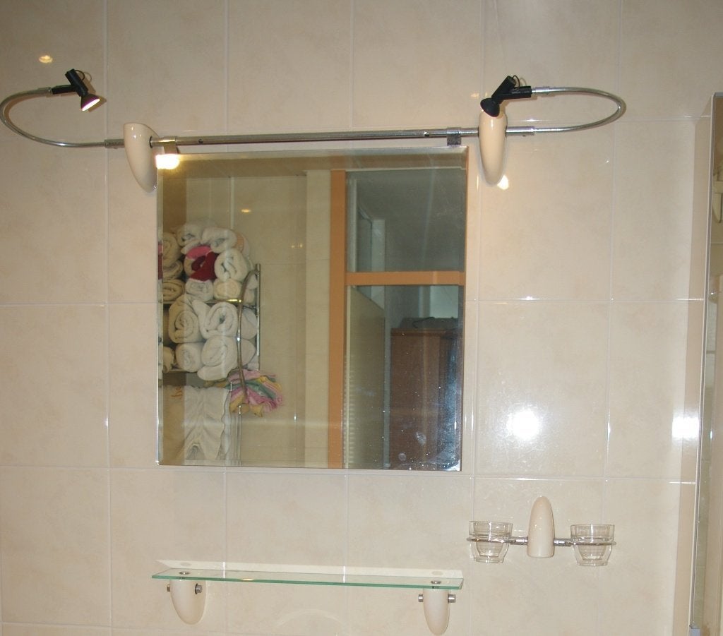 Badkamer accessoires., Ophalen, 25 tot 50 cm, Overige typen, Minder dan 100 cm