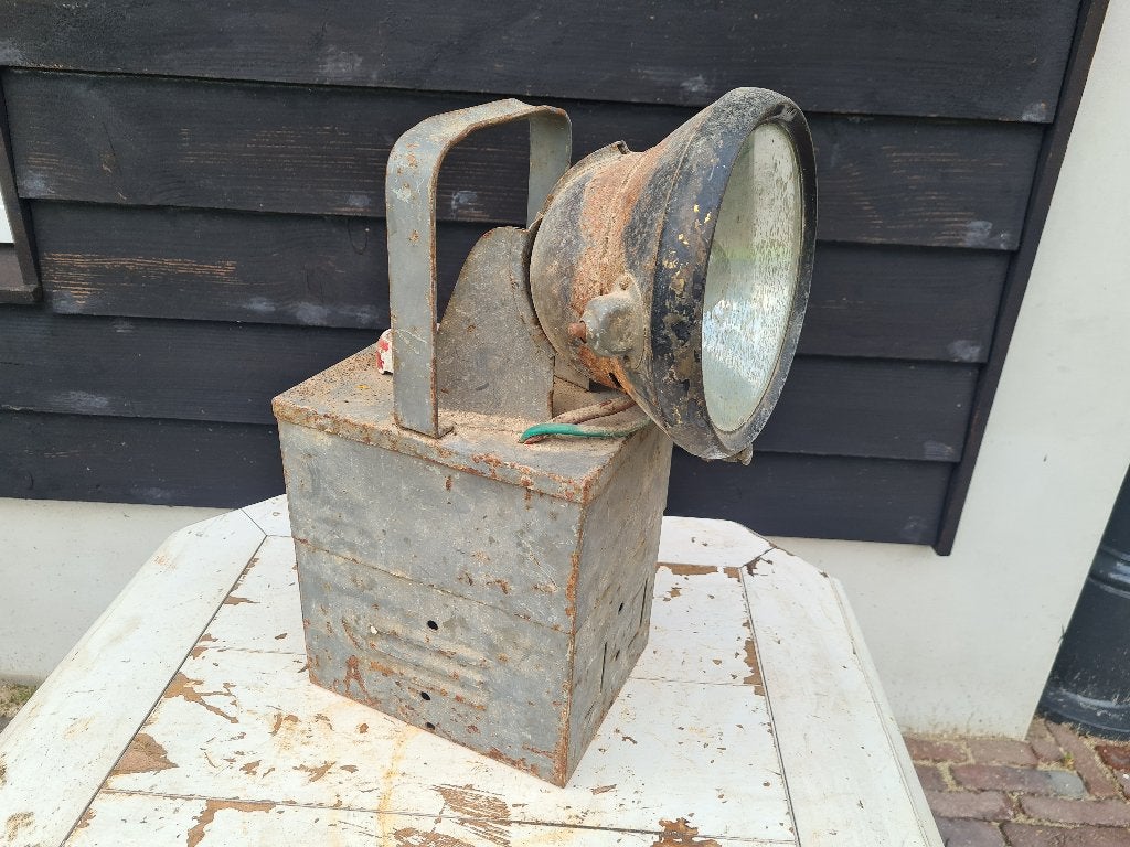 Oude industriële lamp / schijnwerper, Antiek en Kunst, Antiek | Lampen, Ophalen