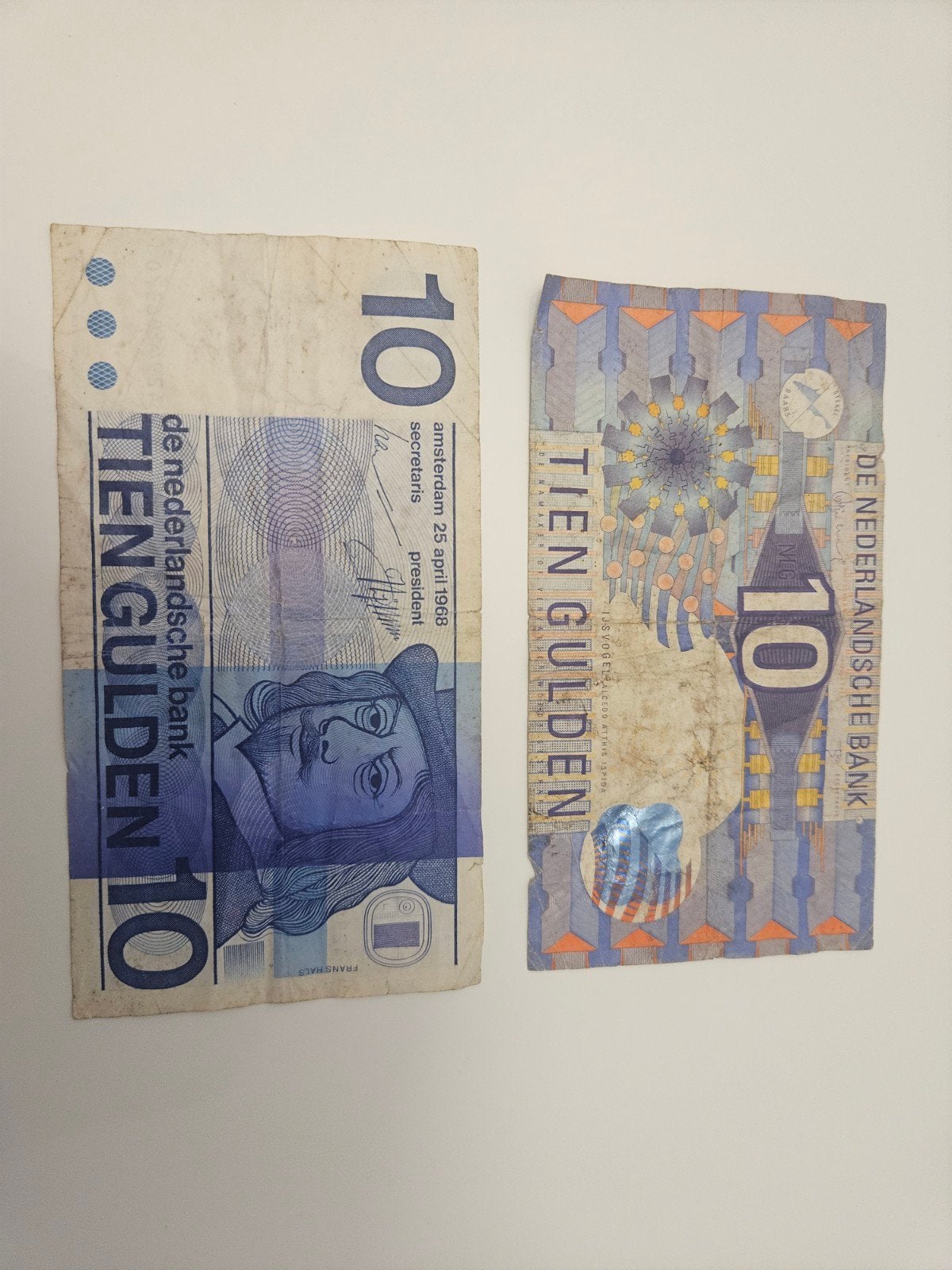 Twee oude Nederlandse bankbiljetten van 10 gulden, Postzegels en Munten, Bankbiljetten | Nederland, Ophalen, 10 gulden, Setje