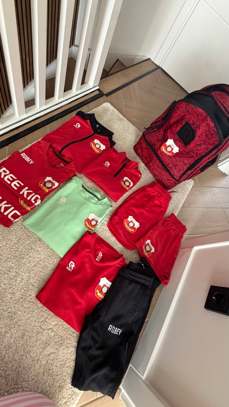 VCS Voetbalclub Spullen - Complete Set, Overige typen, Gedragen, Rood, Ophalen