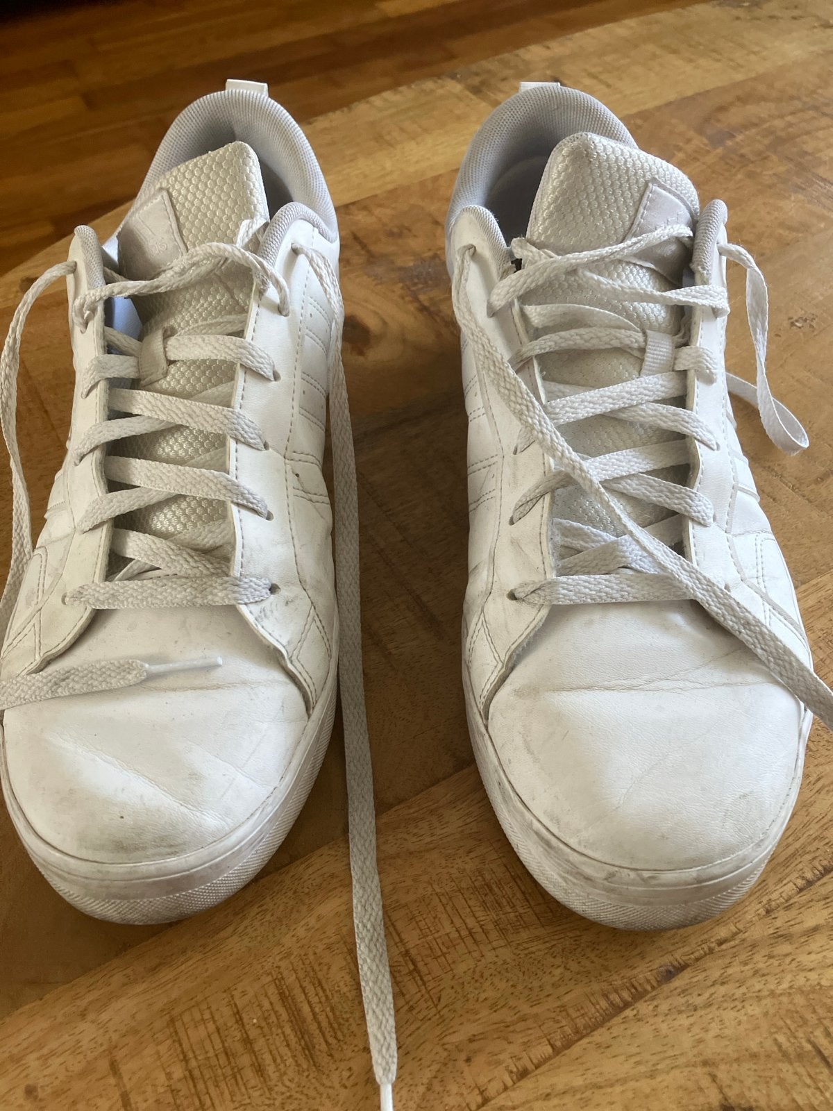 Witte Adidas sneakers - Maat 45, Kleding | Heren, Ophalen of Verzenden, Gedragen, Wit, Sneakers of Gympen