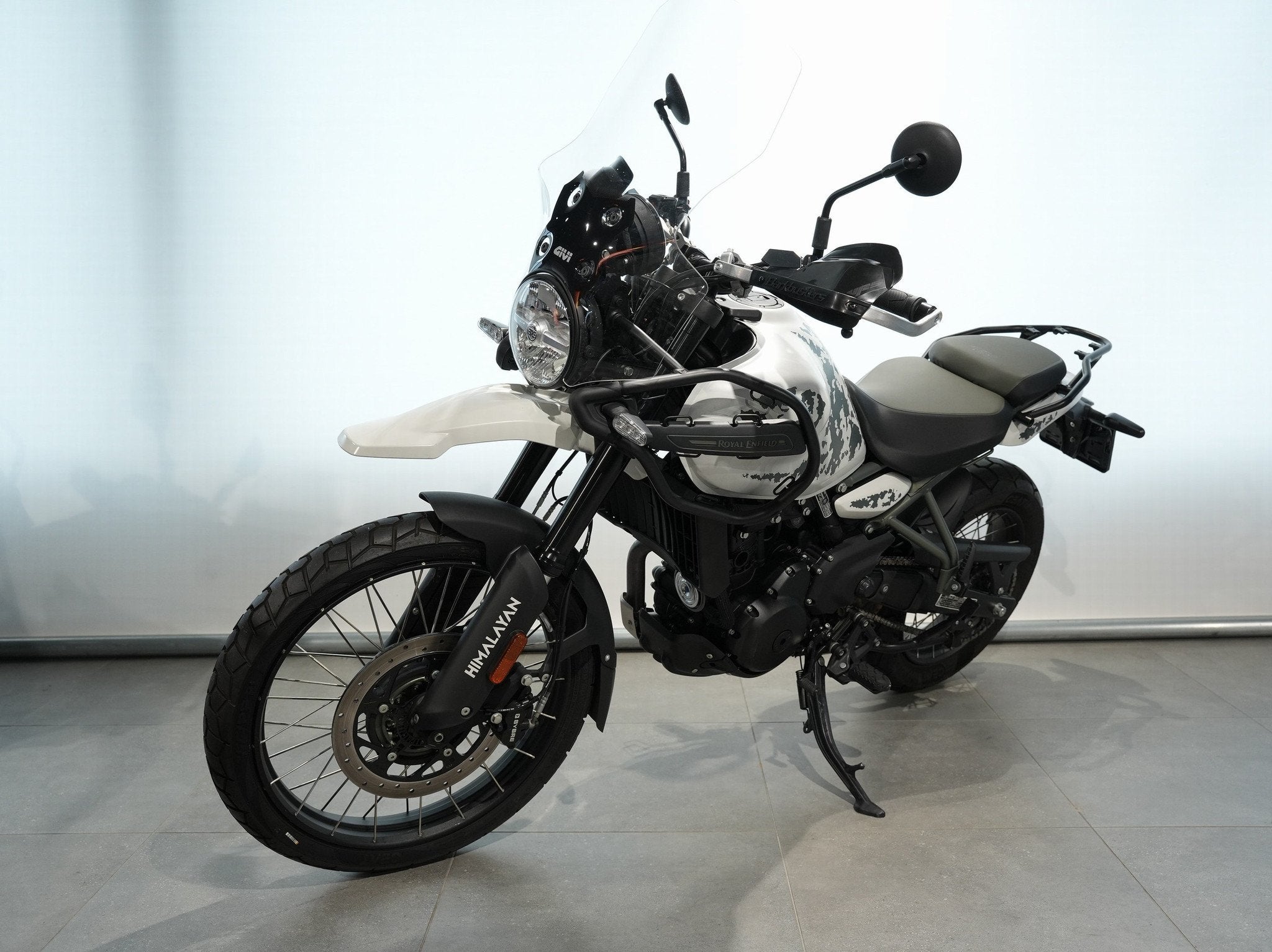Royal-Enfield HIMALAYAN 452 TUBELESS (bj 2024), Motoren, Motoren | Royal Enfield, Lorentzlaan 14
3401 MX  IJSSELSTEIN UT, Bedrijf