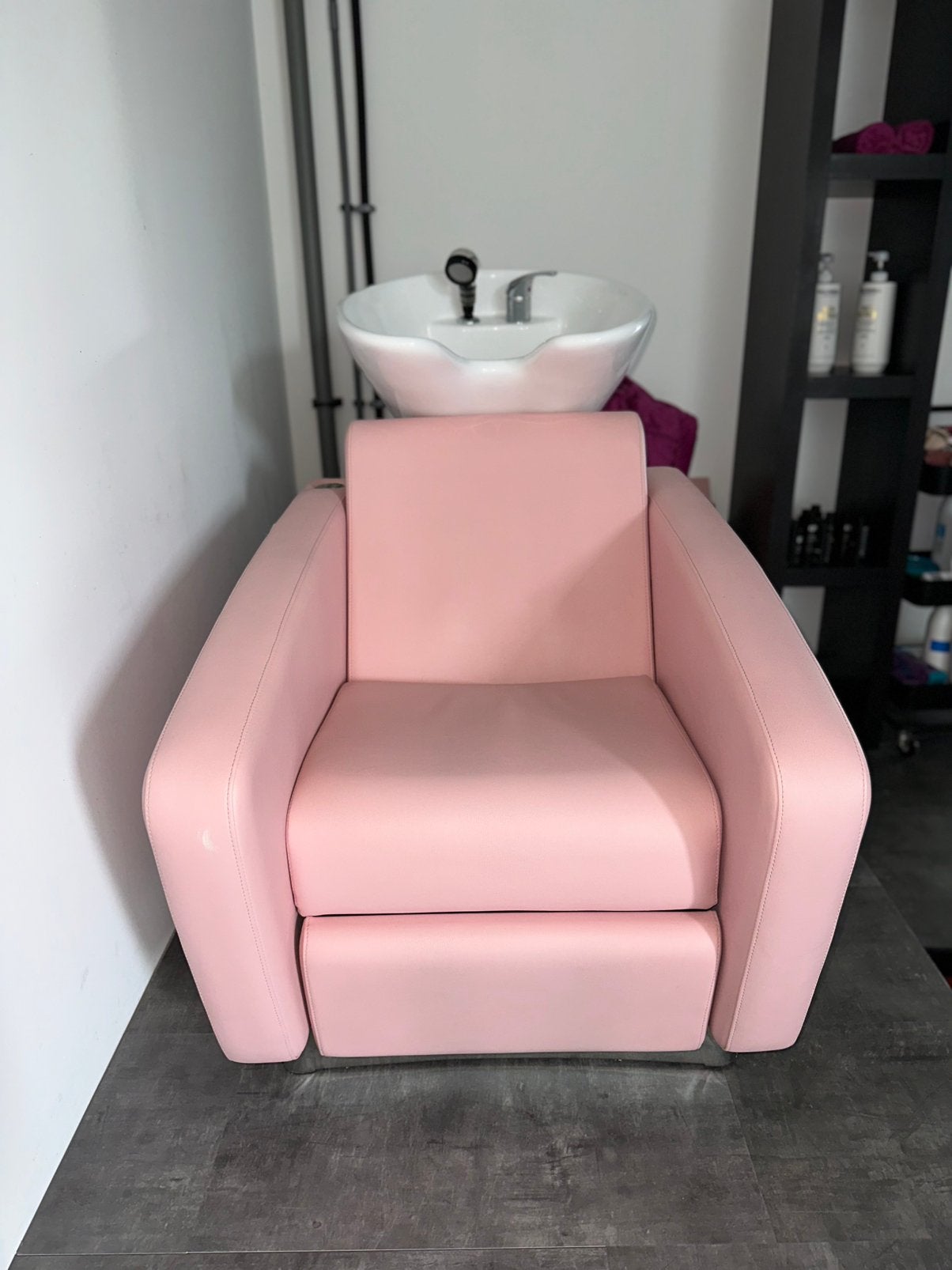 Roze Retro Kapperswasunit met Massage Functie, Ophalen, Zo goed als nieuw, Eenpersoons, Minder dan 150 cm