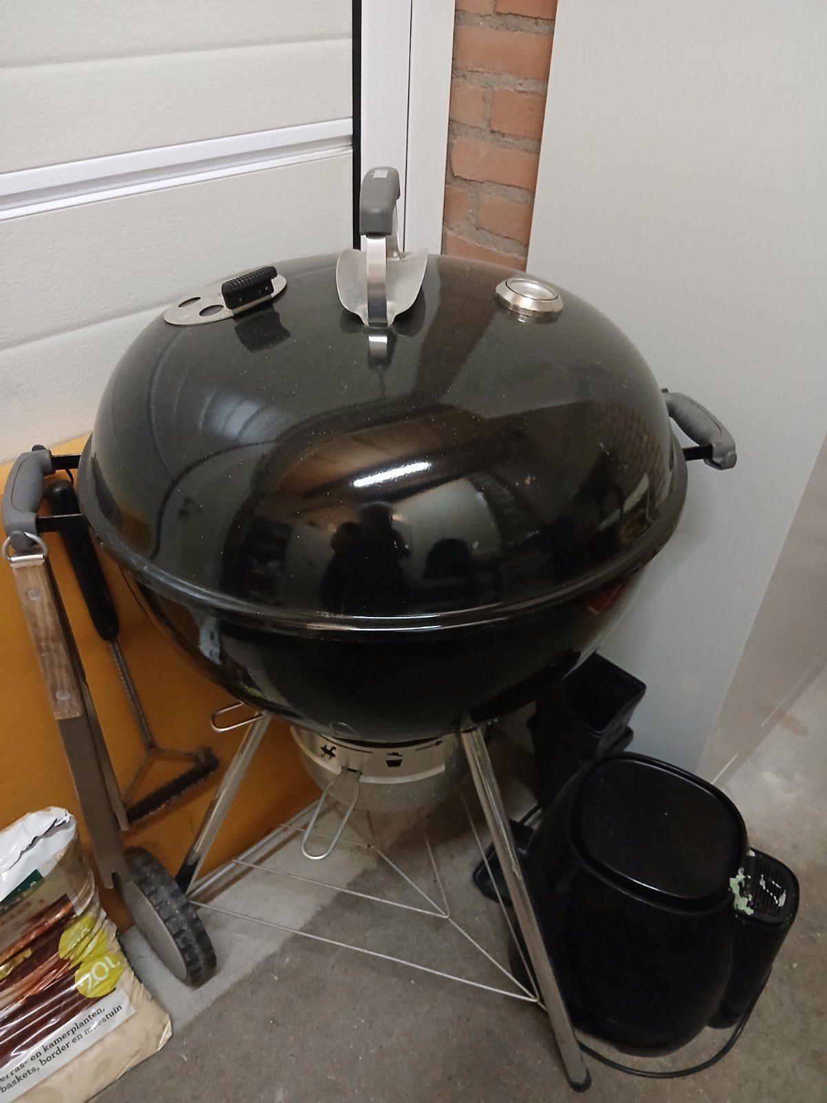 weber barbecue met starter en, Tuin en Terras, Houtskoolbarbecues, Ophalen
