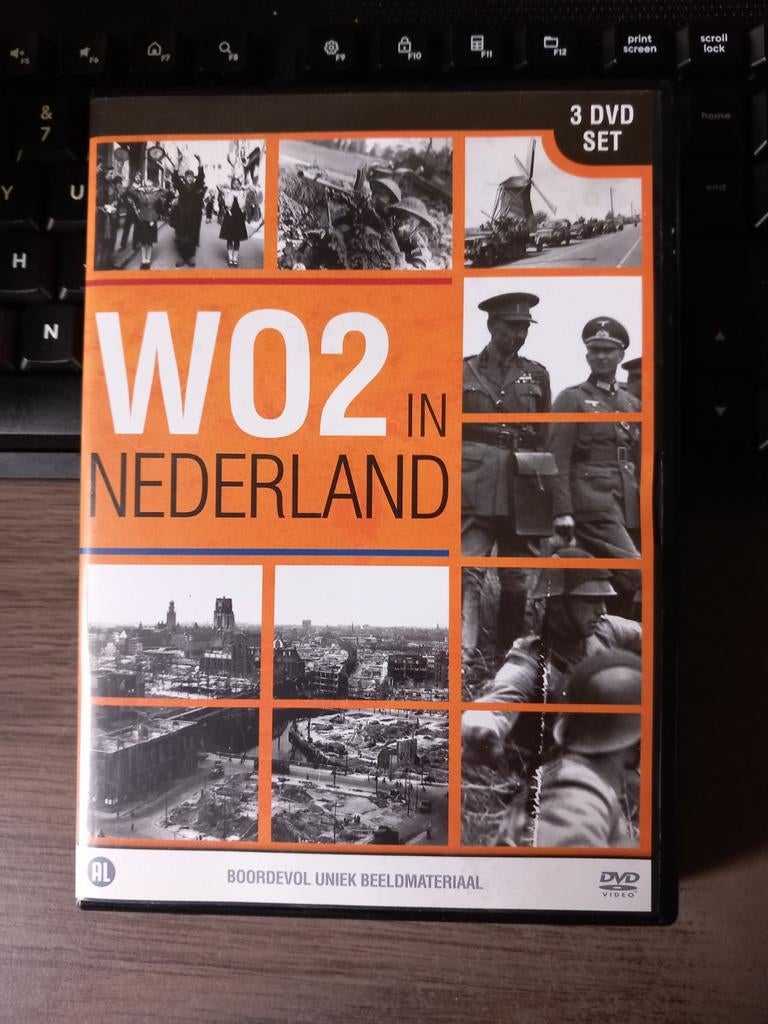 WO2 in Nederland - 3 DVD SET - Oorlog in Nederland, Oorlog of Misdaad, Boxset, Ophalen of Verzenden, Zo goed als nieuw