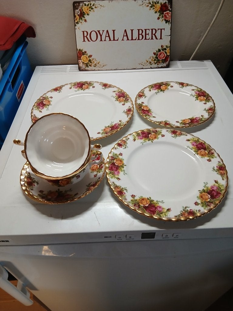 ROYAL ALBERT OLD COUNTRY ROSE DIV.BORDEN, Ophalen of Verzenden