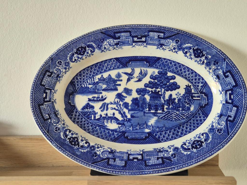 Antieke schaal Blue Willow van Petrus Regout, Ophalen of Verzenden