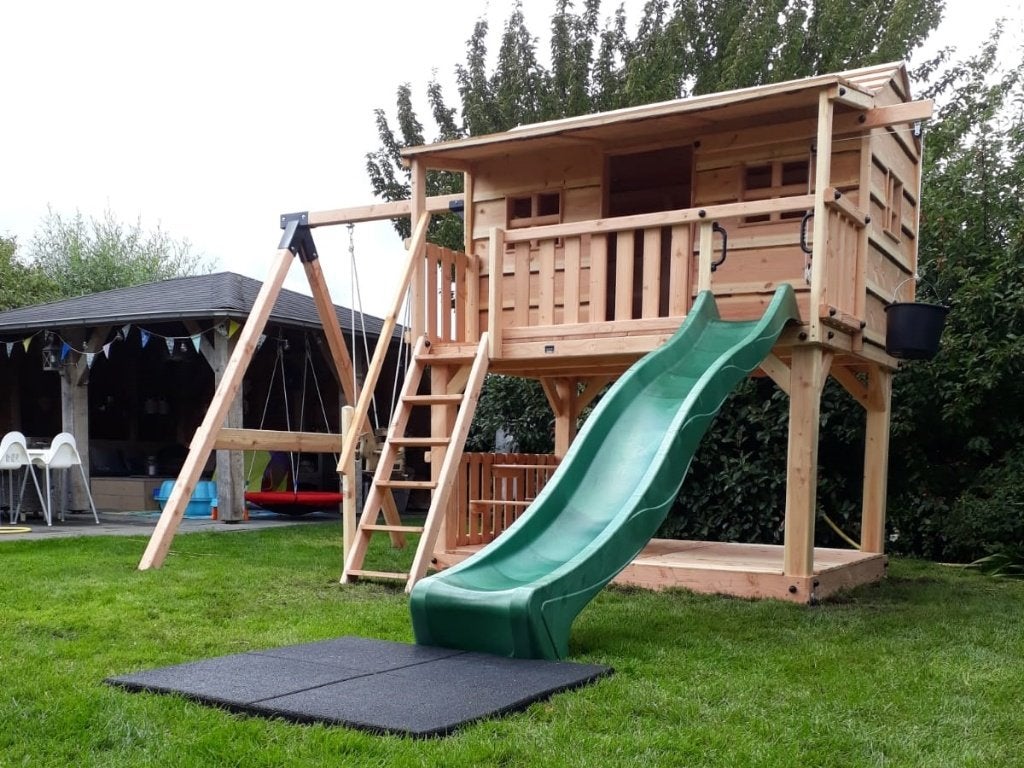 BOOMHUT LANDHUIS speeltoren speeltoestel speelhuis klimtoren