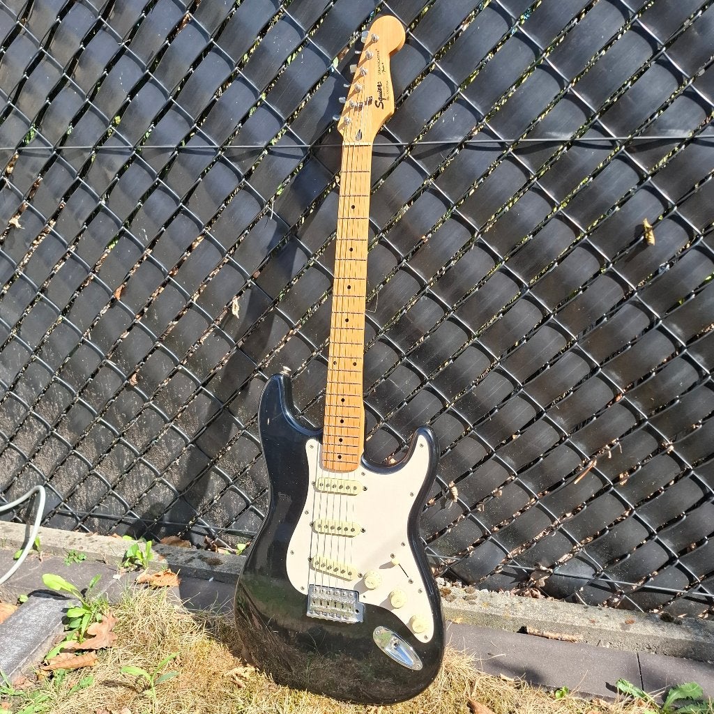 Squier Stratocaster 1993 Black Made in Korea CN (RUIL), Ophalen, Gebruikt, Solid body, Fender