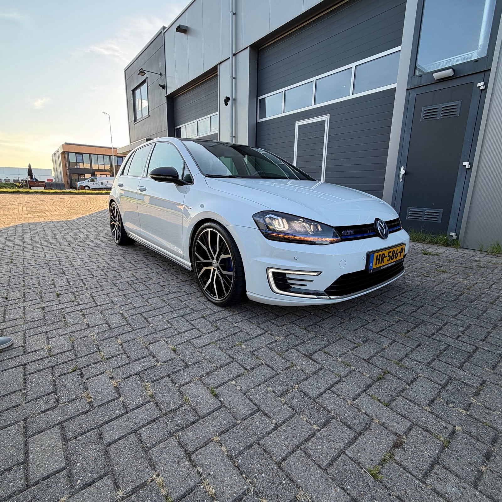 Volkswagen Golf 7 GTE 2015 – Panodak – NAP, Euro 6, Leder en Stof, Wit, 1395 cc