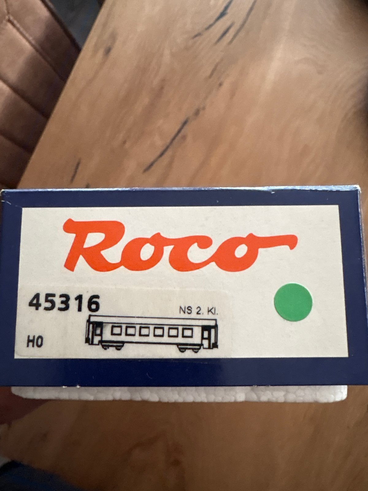 Roco 45316 NS 2. Kl. Wagon H0, Hobby en Vrije tijd, Modeltreinen | H0, Zo goed als nieuw, Wagon, Gelijkstroom, Roco, NS, Ophalen