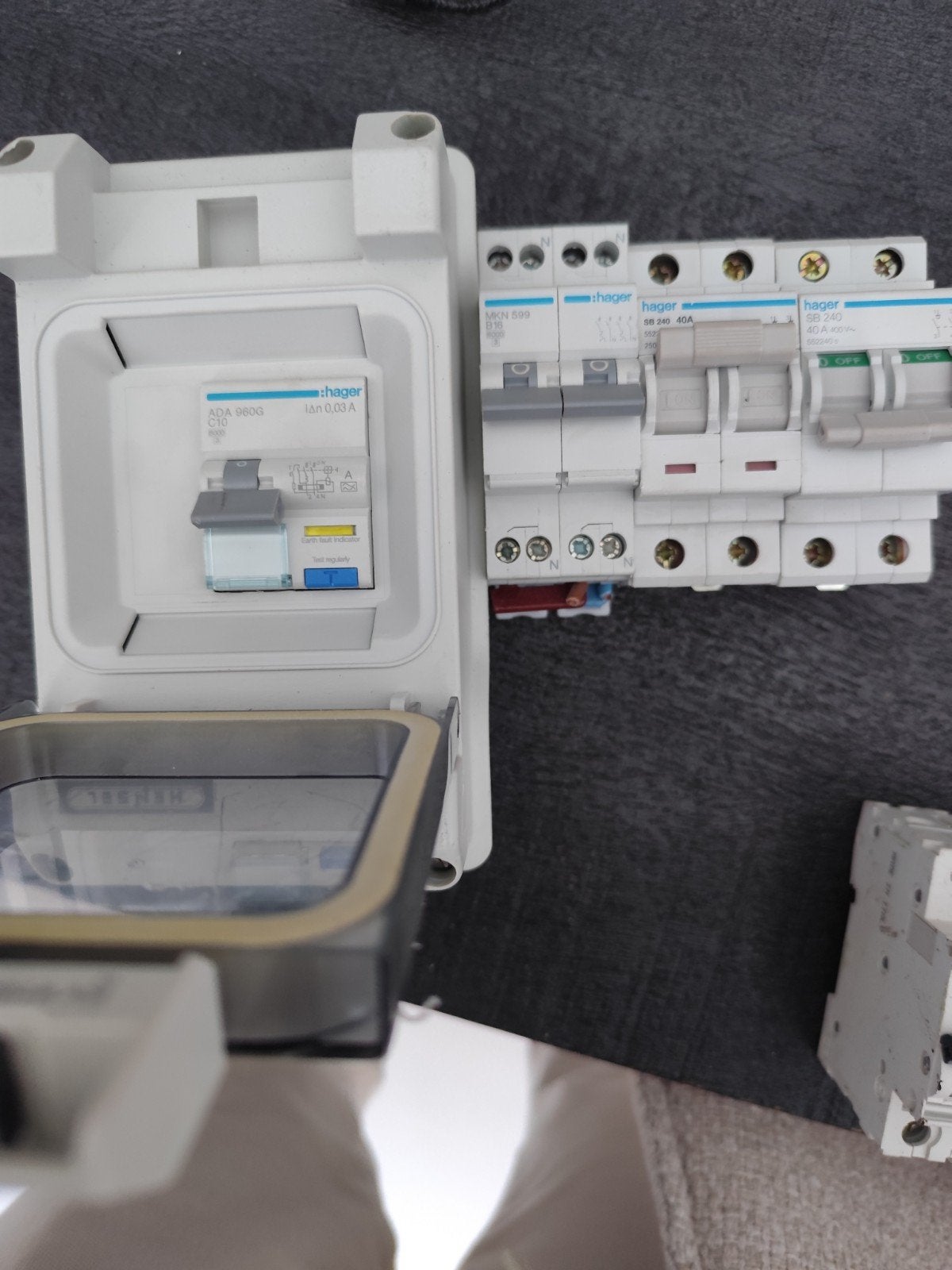 Hager Aardlekautomaat en Installatieautomaten, Ophalen of Verzenden, Gebruikt, Hager, Aardlekautomaat