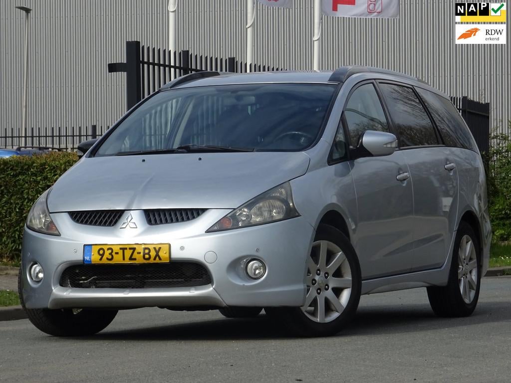 Mitsubishi Grandis 2.4-16V InSport 7-PERSOONS AUTOMAAT AIRCO, Auto's, Mitsubishi, Parkeersensor, 7 stoelen, Bedrijf, 93 €/maand