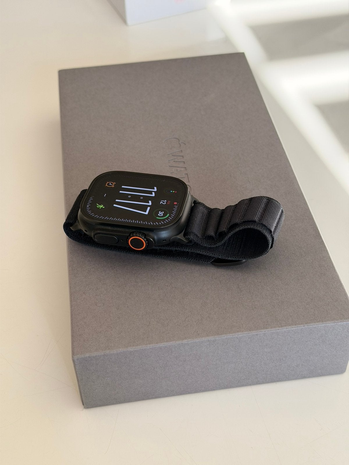 Apple Watch Ultra 3 black titanium, Ophalen, Zo goed als nieuw, Zwart, IOS