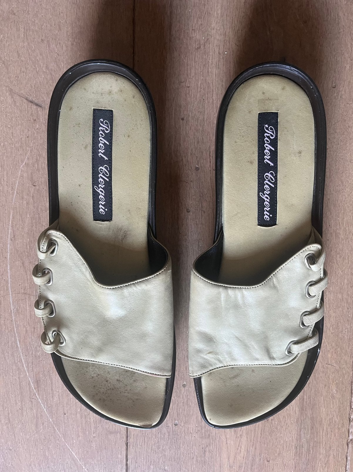 Een paar Robert Clergerie leren damesschoenen, Kleding | Dames, Schoenen, Ophalen of Verzenden, Zo goed als nieuw, Zwart
