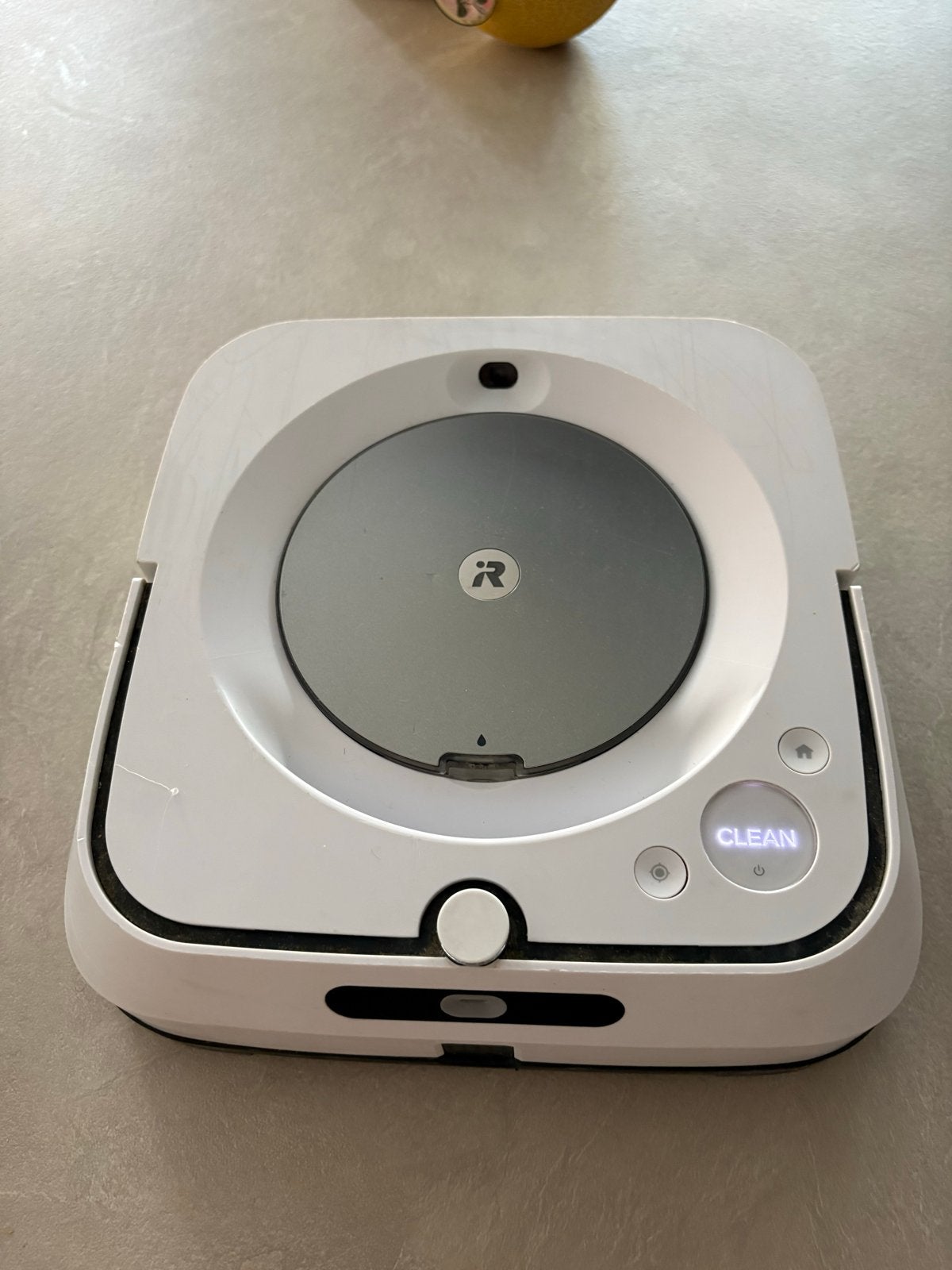 iRobot Braava Jet m6 Dweilrobot met nieuwe wieltjes, Ophalen, IRobot, Zo goed als nieuw, Robotstofzuiger
