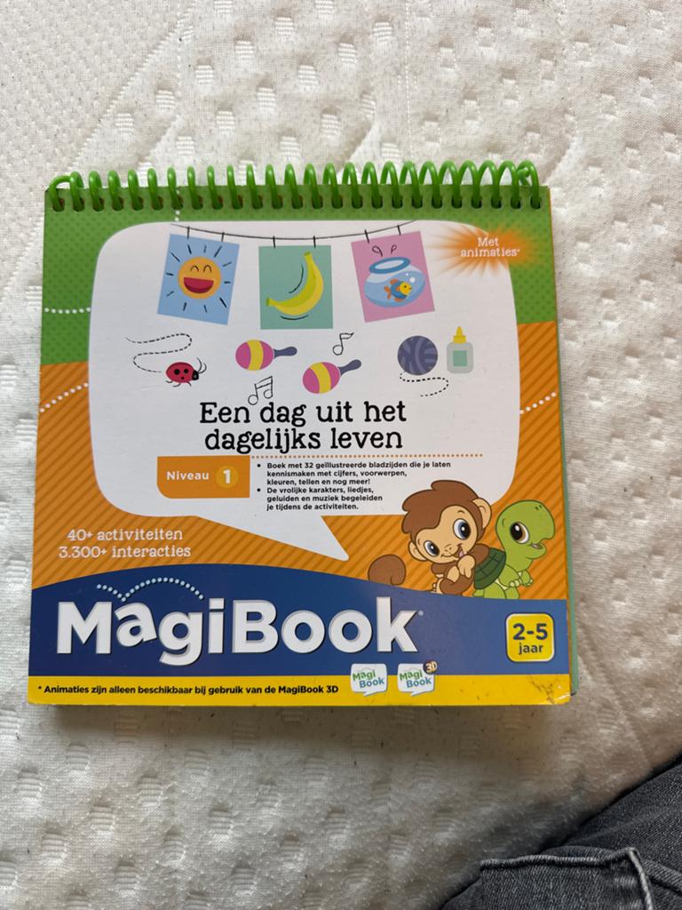 VTech MagiBook: Een dag uit het dagelijks leven (2-5 jaar), Ophalen of Verzenden, Zo goed als nieuw, Taal en Lezen, Met geluid