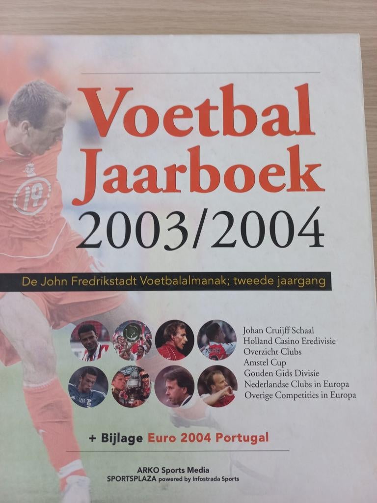 Voetbal Jaarboek 2003/2004 -  John Fredrikstadt Voetbalalm, Ophalen, Gelezen, Balsport