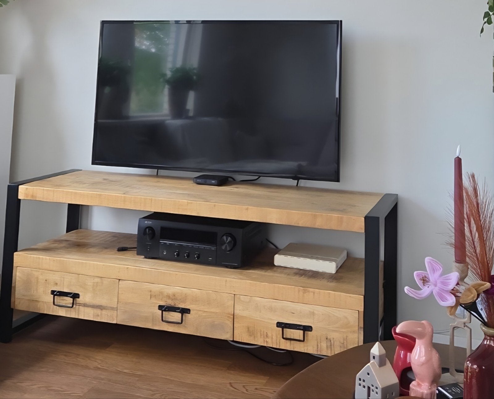 Stevig houten tv meubel