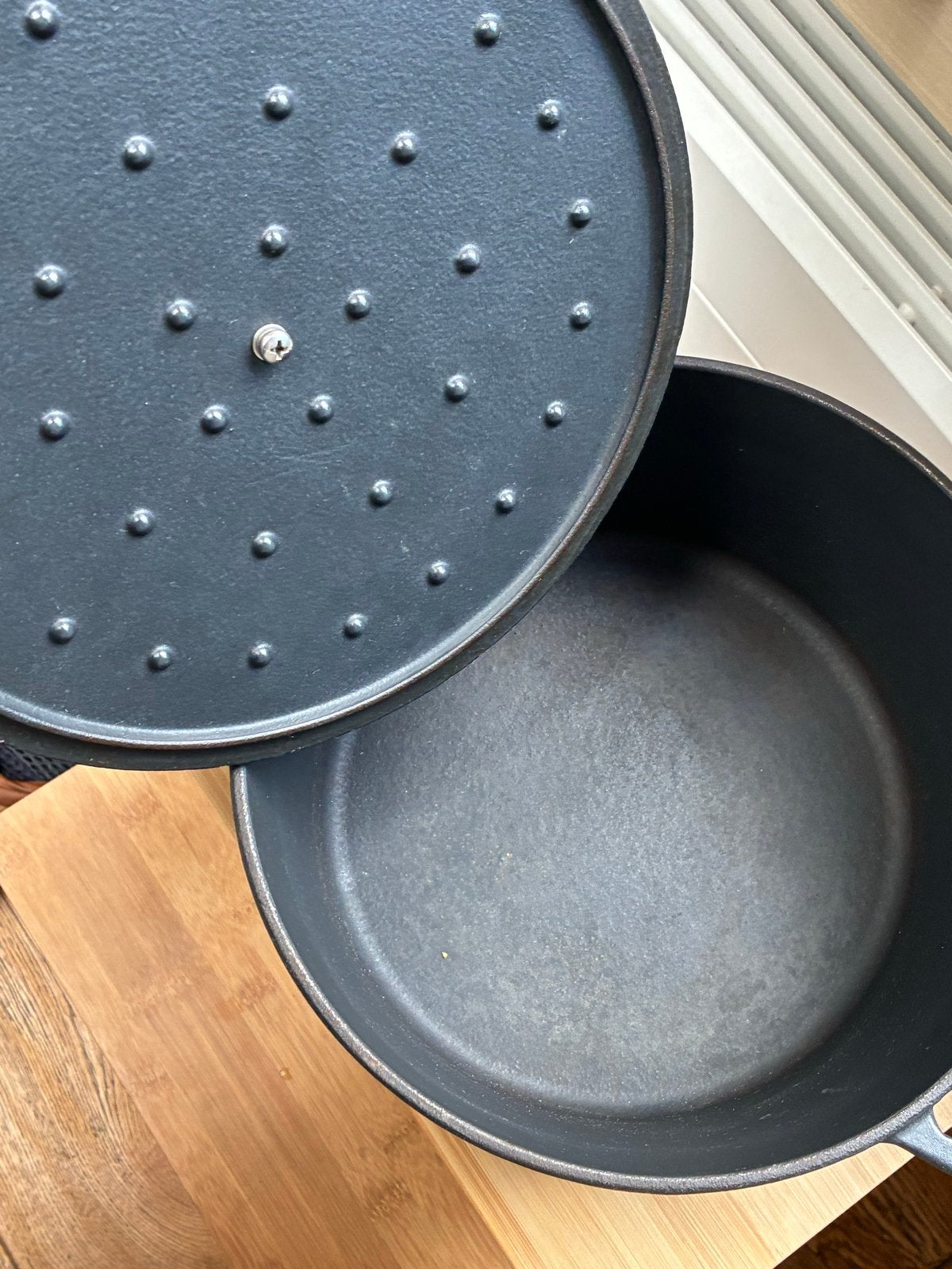 Kustaa Gietijzeren Braadpan - Le Creuset Look-alike, Ophalen, Met deksel, Zo goed als nieuw, Overige merken