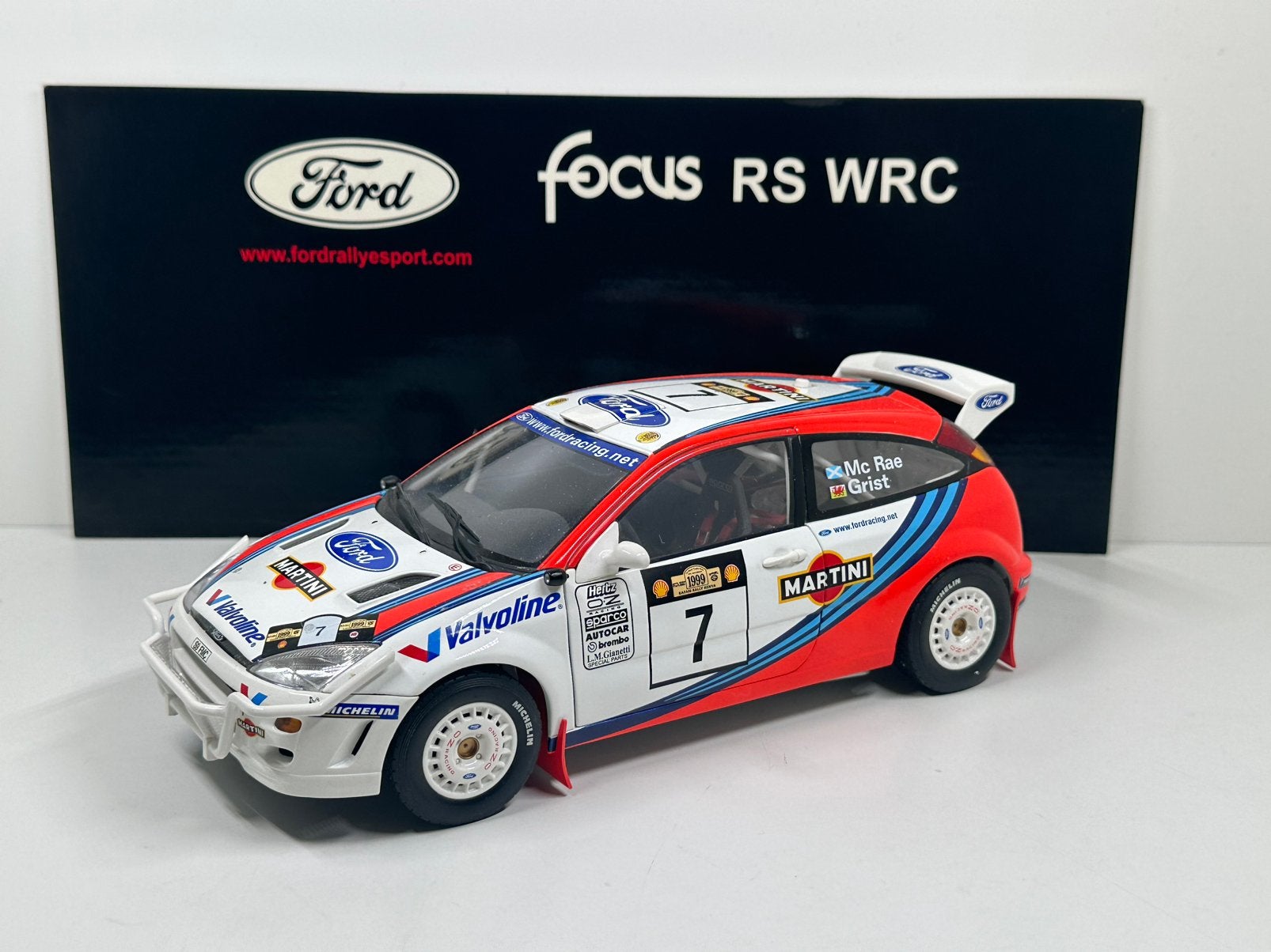 AUTOART 1:18 FORD FOCUS WRC C.McRAE RALLY SAFARI KENYA 1999, Ophalen of Verzenden, Zo goed als nieuw, Auto, Autoart