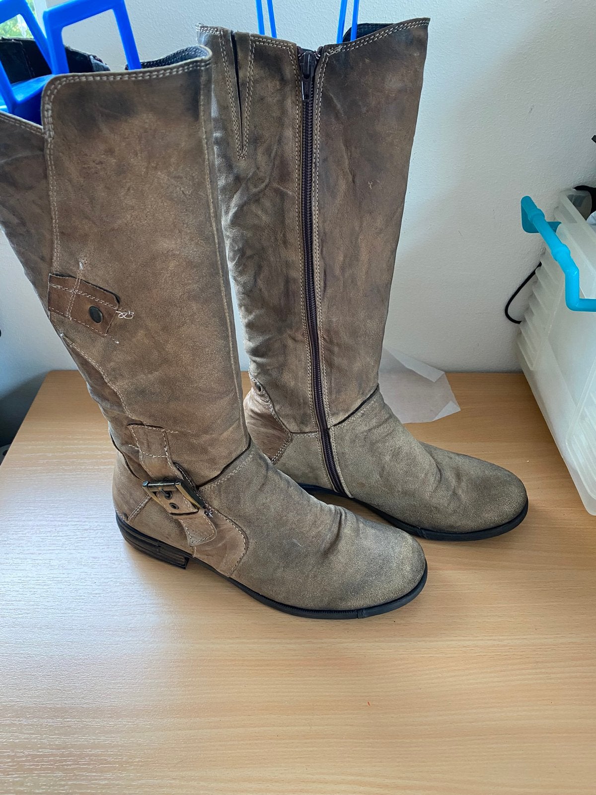 Dames Laarzen nubuck mt 40, Ophalen of Verzenden