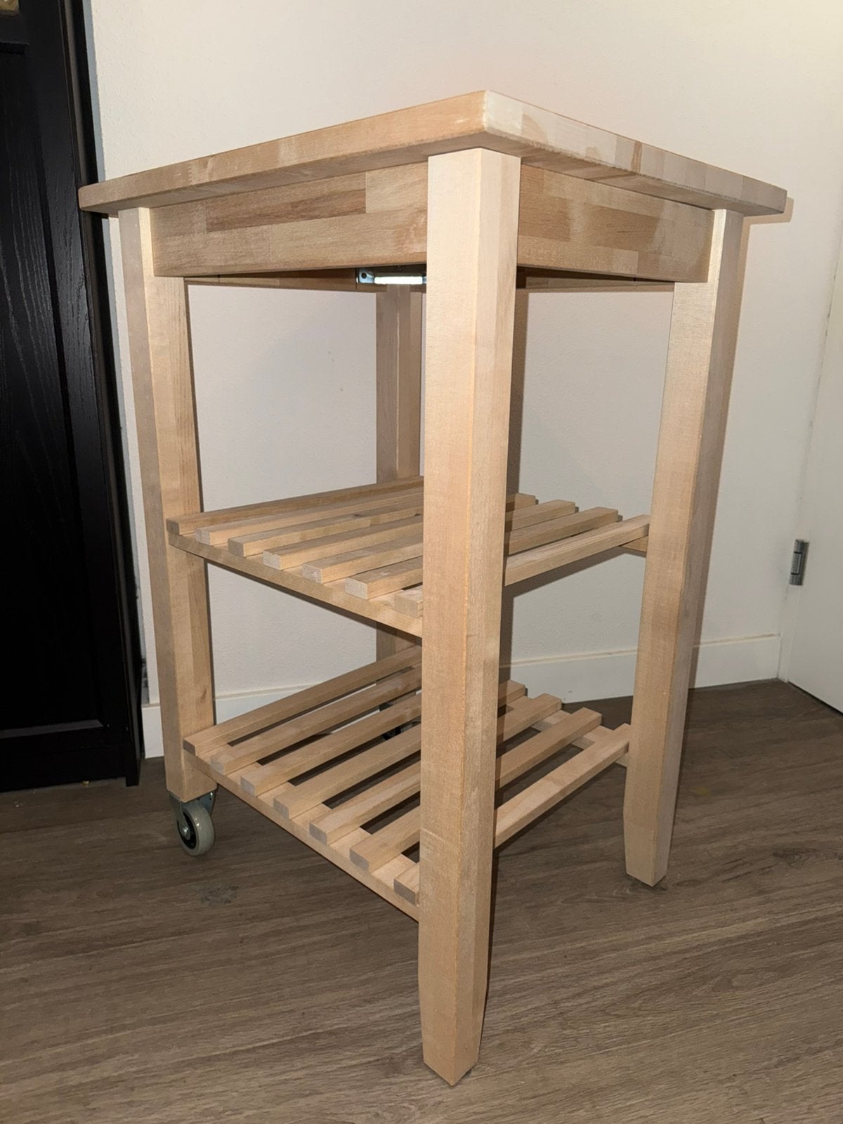 Ikea Bekväm roltafel, Ophalen, Zo goed als nieuw