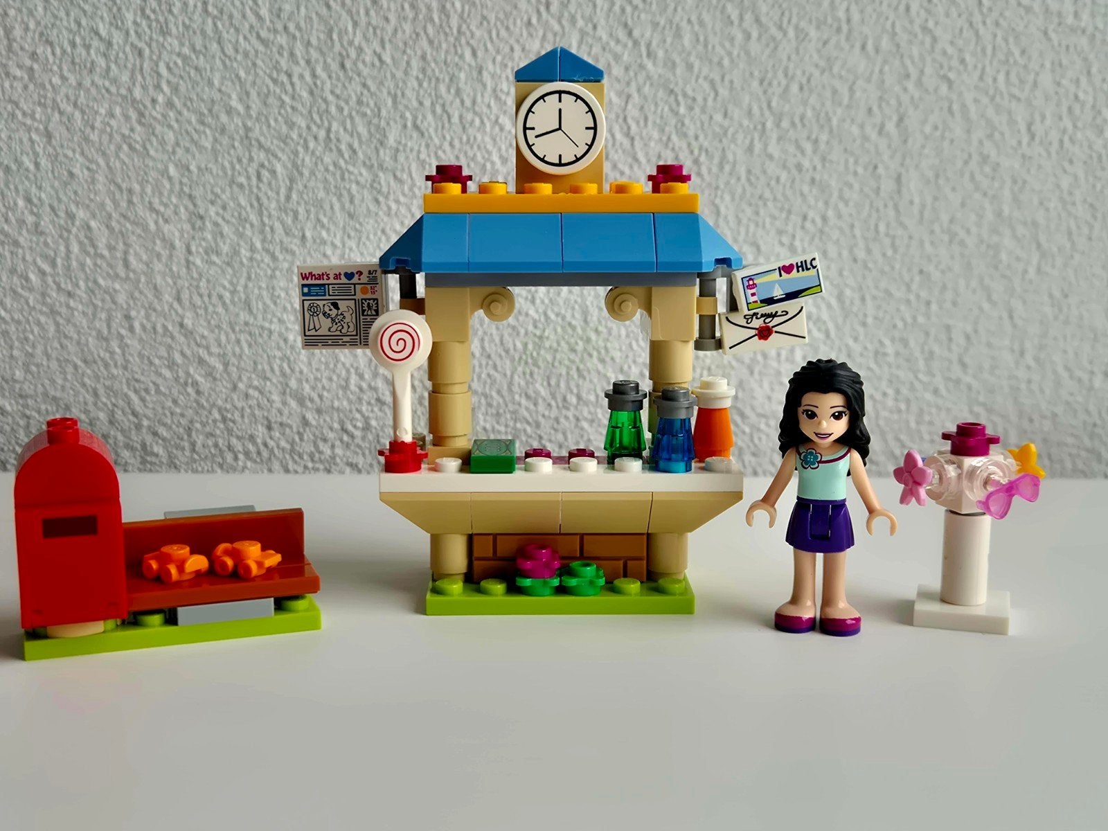 lego friends 41098 emma's toeristenkiosk, Ophalen of Verzenden, Zo goed als nieuw