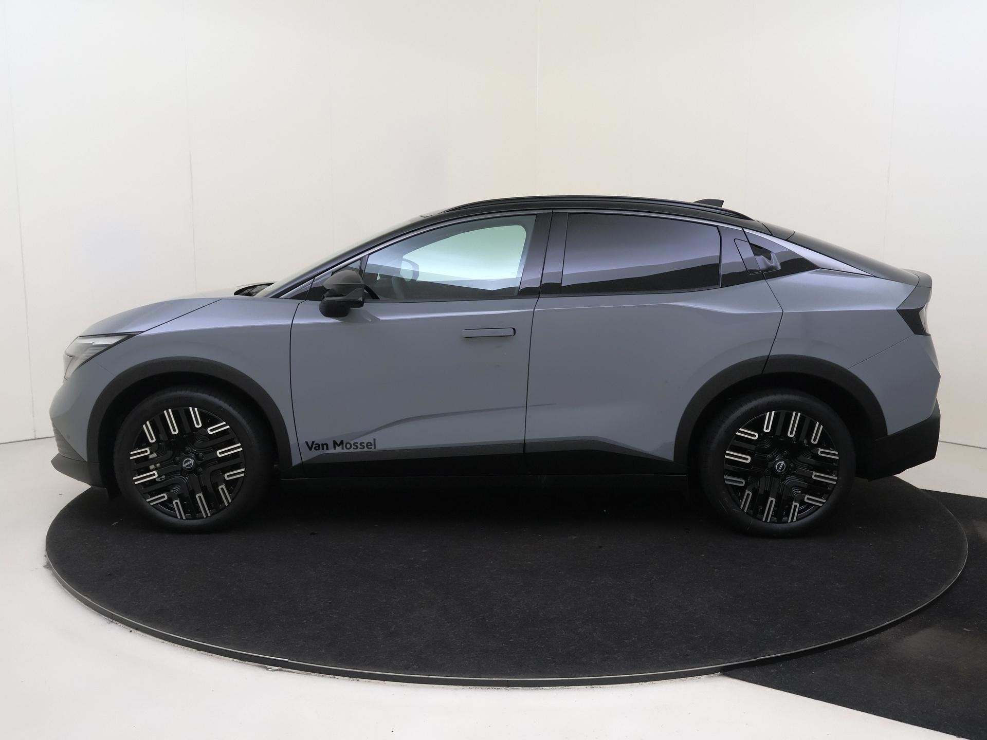 Nissan LEAF Evolve 52 kWh 177PK | BOSE Audio | Panoramadak |, 177 pk, Zilver of Grijs, 52 kWh, Kunstmatig leder