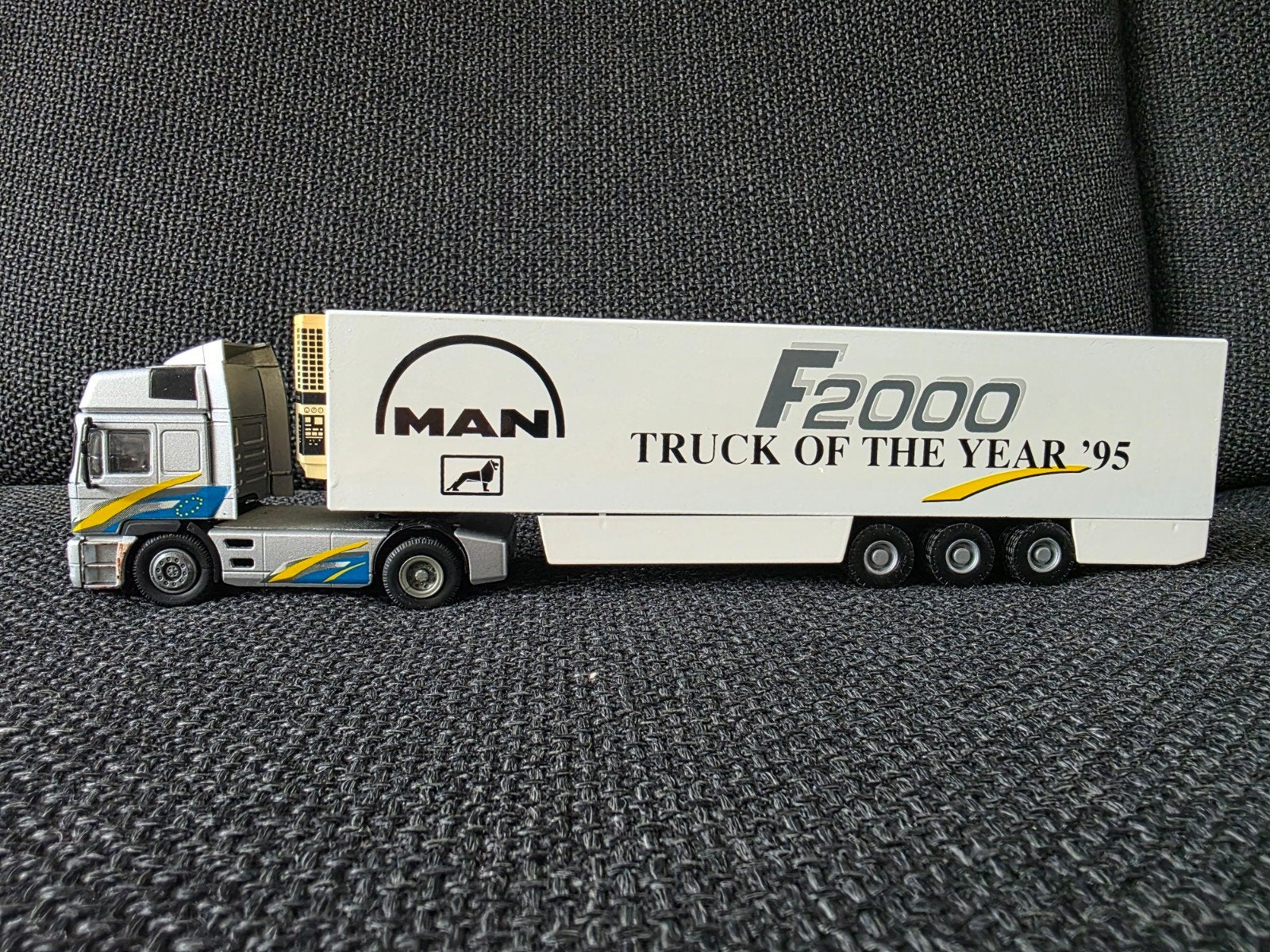 MAN F2000 truck of the year '95  Conrad /Lionel Car, Ophalen of Verzenden, Zo goed als nieuw, Bus of Vrachtwagen, Conrad