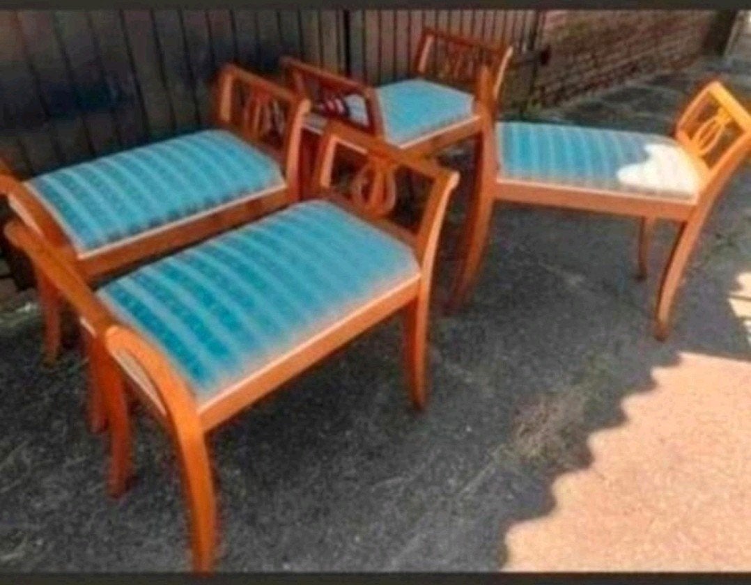 4 nieuwe stoelen en 2 nieuwe tafels, Ophalen, Nieuw, Blauw, Hout