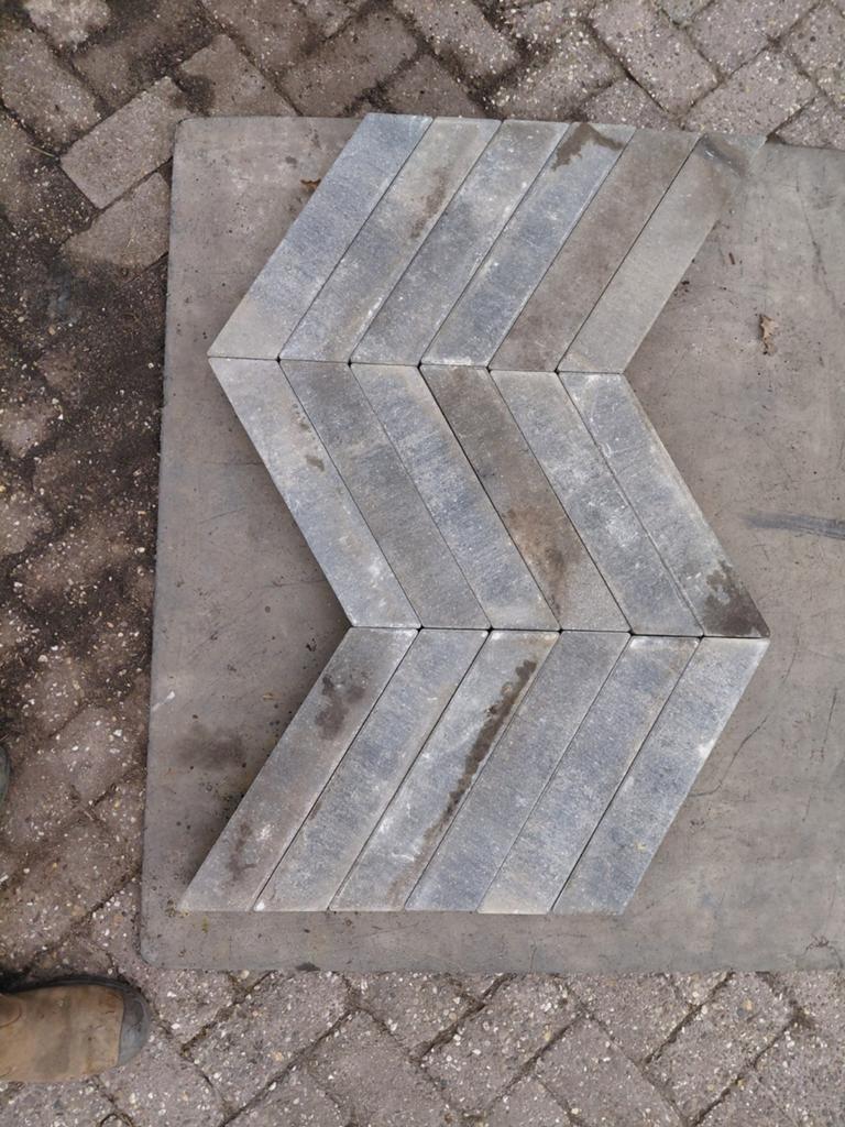 Romano Punto Visgraat, Ophalen, Nieuw, 5 tot 10 m², Beton