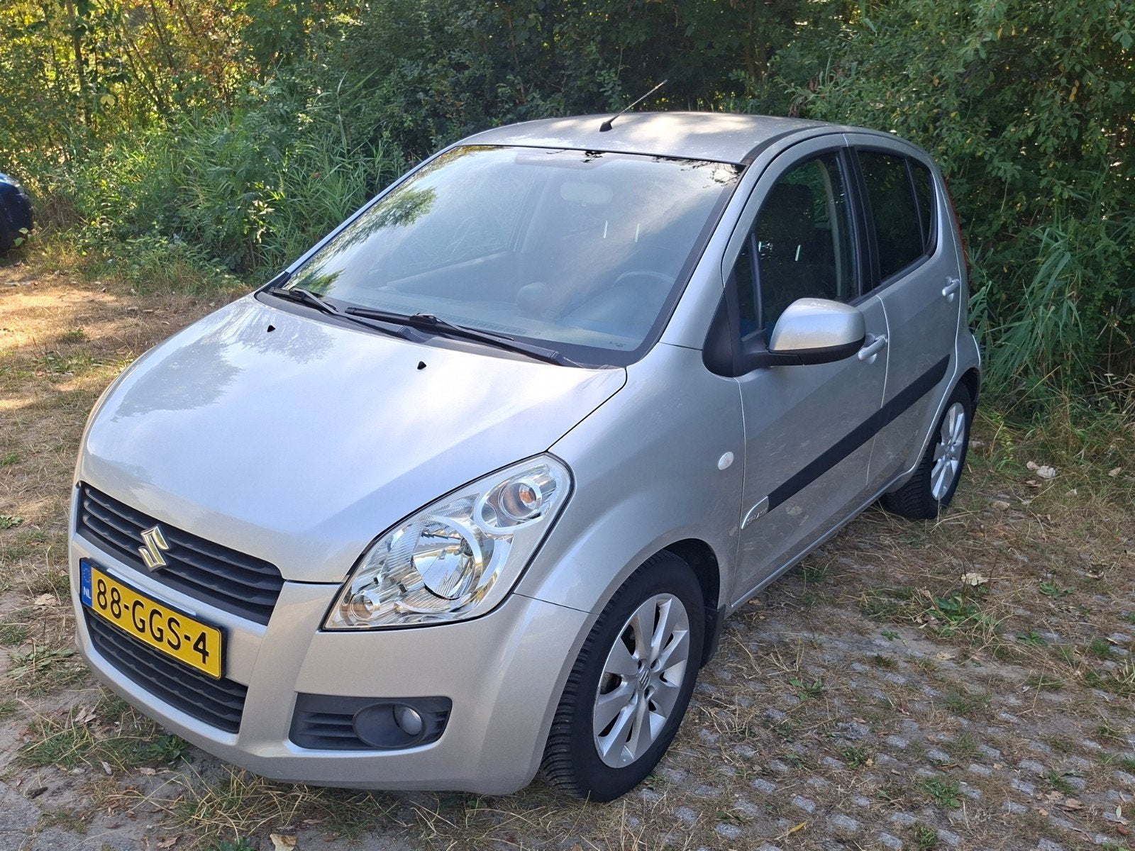 Suzuki Splash 1,2 automaat, zilvergrijs APK 7-2027, 4 cilinders, Particulier, Blauw, Splash