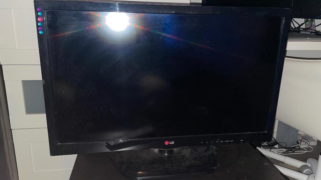 LG 26LN4140 -TE 32' - Television, Ophalen, LED, 50 Hz, HD Ready (720p)