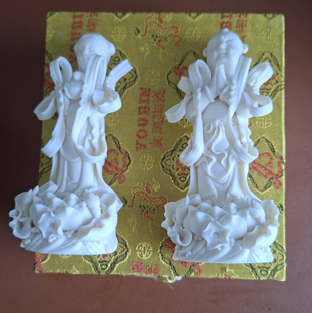 2 chinezen beeldjes ( van steen ), Antiek en Kunst, Overige onderwerpen, Minder dan 20 cm, Ophalen of Verzenden, Beeld